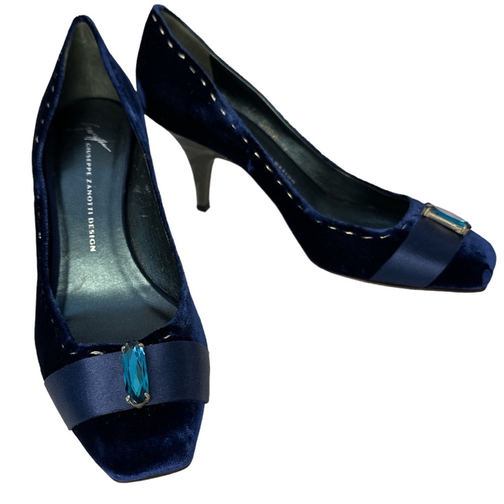 Giuseppe Zanotti Blue Velvet Heels Pumps With Jewel - New W/O Box - Size 36.5